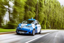 雷诺改装ZOE Cab原型车 公开测试自动驾驶按需出行服务