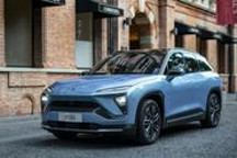 特斯拉已经实现盈利，而蔚来还在为去哪儿融资发愁