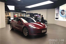 中国电动车企夹攻特斯拉