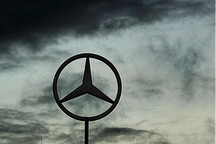 未来三年盈利预期下降 深度解读奔驰的野蛮突围