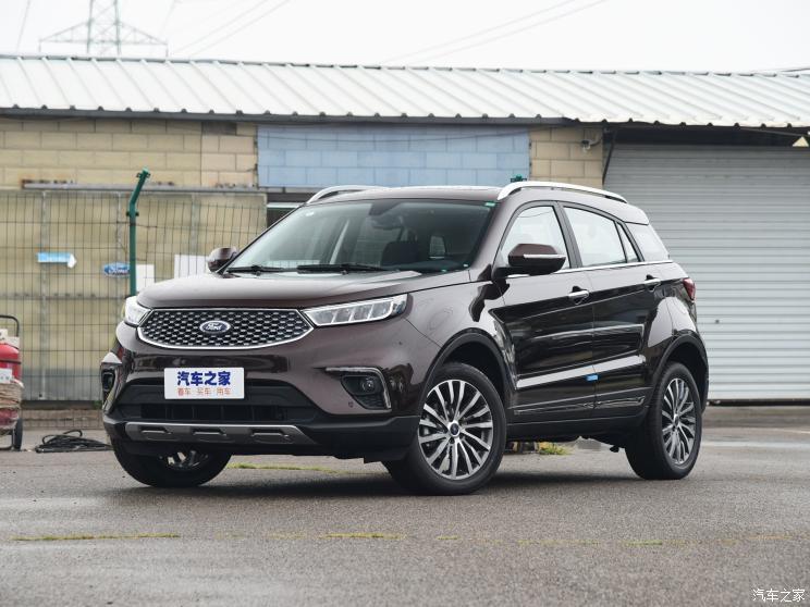 江鈴福特 領(lǐng)界 2019款 EcoBoost 145 CVT尊領(lǐng)型 國(guó)VI