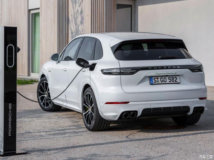 保时捷 Cayenne新能源 2020款 Cayenne Turbo S E-Hybrid 4.0T