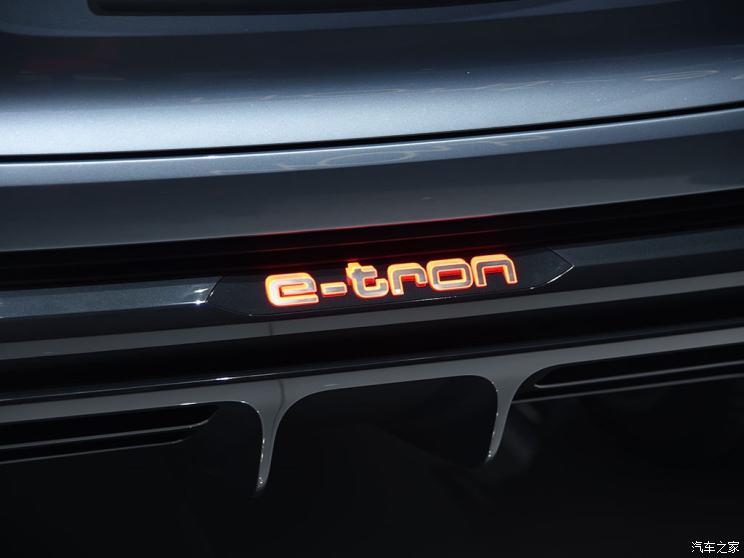 奥迪(进口) 奥迪Q4新能源(进口) 2019款 e-tron概念车
