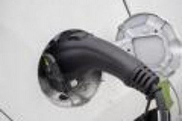 剑桥博士的新发明 6分钟内让电车充满电