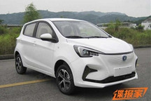 采用新前臉設計 新款長安奔奔EV申報圖