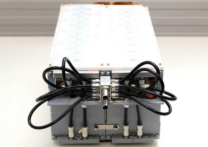 電池，鋰硫電池,能量密度325Wh/kg，三元鋰電池