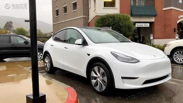 造型頗為靈動(dòng) 特斯拉Model Y實(shí)車曝光