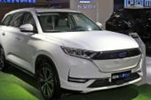 長安歐尚X7 EV海口車展亮相 綜合工況續(xù)航405km
