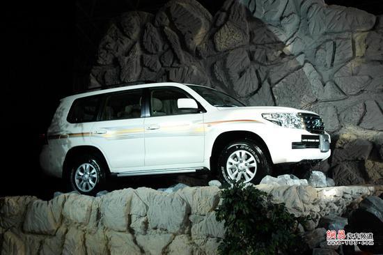 没有V8但有混动 全新兰德酷路泽将8月发布