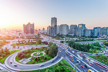 大迁徙提前开启 有人29日开车一夜未出广东