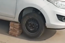 奇瑞新能源车架砖头原地空跑！官方回应：无效数据 不会计入补贴里程