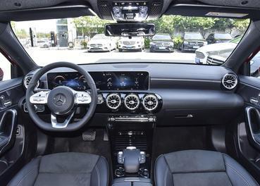 新车,奔驰GLA,奔驰C级,奔驰降价,奔驰价格 新车,奔驰GLA,奔驰C级,奔驰降价,奔驰价格