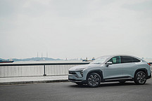 轿跑 SUV 搅局者 抢先体验蔚来 EC6