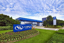 从通用到特斯拉，浦东车行30年