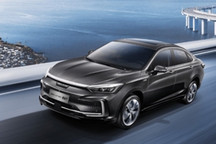 北汽姜德义：力争2025年实现量产L4级自动驾驶