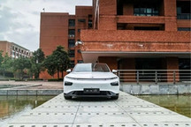 小鹏Q3毛利率转正，营收三位数暴涨，为何亏损仍进一步扩大？