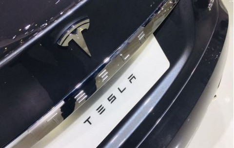 特斯拉 特斯拉