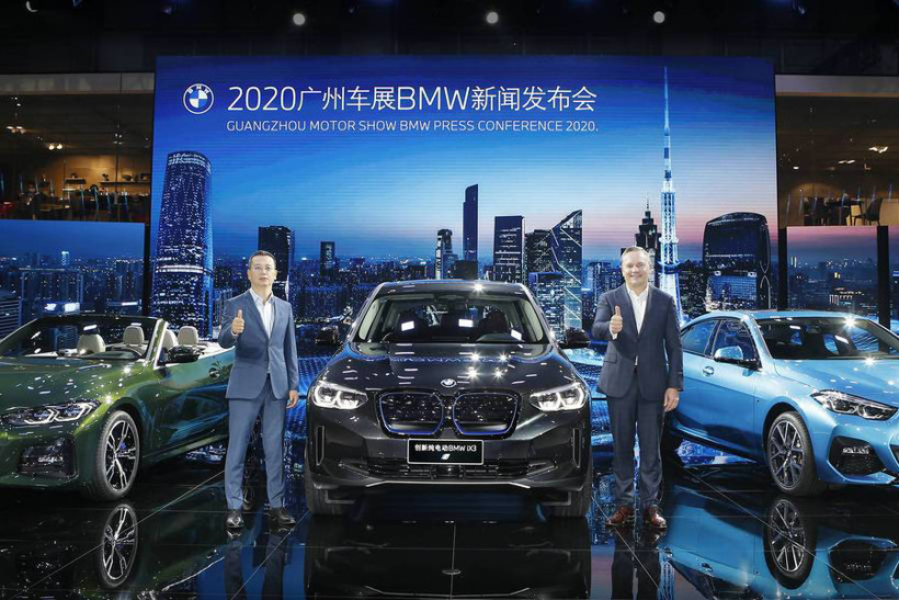 新車，<a class='link'  target='_blank'>寶馬</a>
