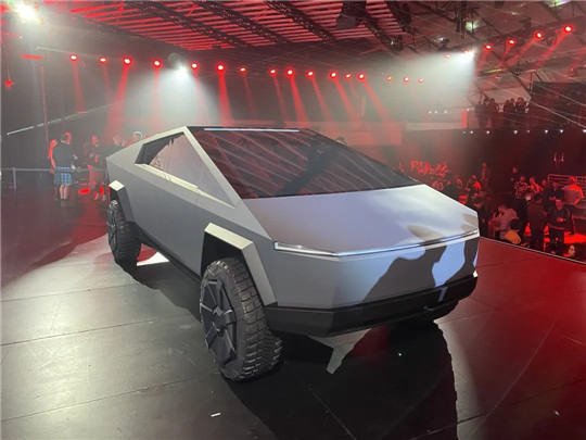新勢力造車，特斯拉，特斯拉,自動駕駛