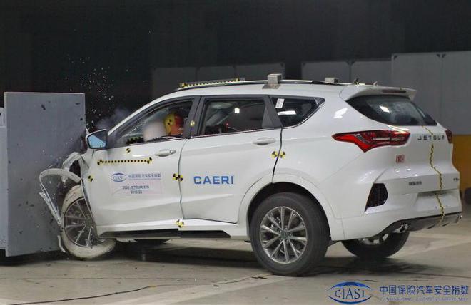 A 柱撞彎車型越來越多 為何還能拿到“優秀”？