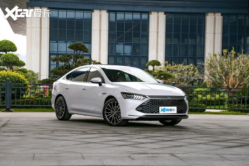 比亞迪汽車2021款秦PLUS