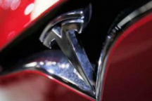 美投资大佬警告：现在买特斯拉股票 不如直接去赌场！