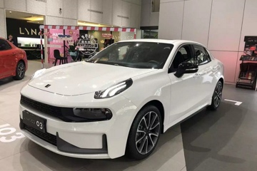 13萬(wàn)落地，合資轎車該怎么選？雷凌混動(dòng)省錢嗎？