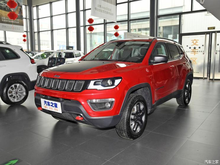 广汽菲克Jeep 指南者 2020款 220T 自动四驱高性能旗舰版