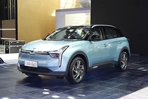 官方微商带货？哪吒汽车推云店合伙人2.0计划！