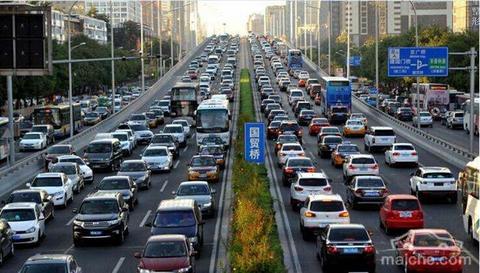 国家统计局:7月汽车类消费增长12.3% 国家统计局:7月汽车类消费增长12.3%