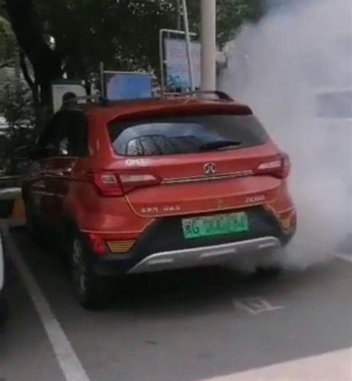 電動(dòng)汽車(chē)，<a class='link' href='http://ewshbmdt.cn/tag/電池' target='_blank'>電池</a>，北汽新能源,新能源汽車(chē),汽車(chē)銷(xiāo)量