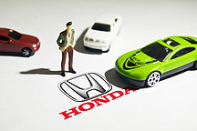 【车企半年报】广汽集团净利润下降52.87% “两田”营收贡献近四成