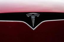 特斯拉完成拆股 首个交易日股价飙升12.6%