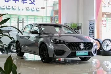 預定享受三個權(quán)益 2020款名爵6 PHEV到店實拍