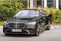 奔驰全新S级推出插混车型 纯电续航100公里