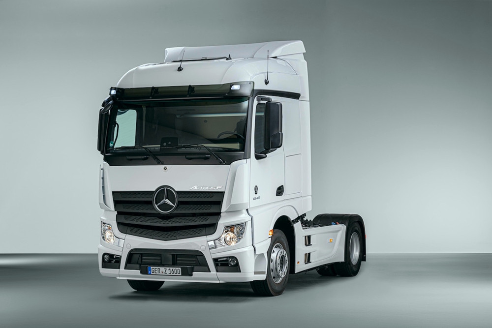 04. 作為專門打造的純功能型卡車，梅賽德斯-奔馳全新Actros F在兼顧高性價(jià)比的同時(shí)，繼承了真正梅賽德斯-奔馳卡車的DNA.jpg