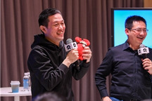 特斯拉Model Y上市蔚来遭退订？李斌回应：订单没什么变化