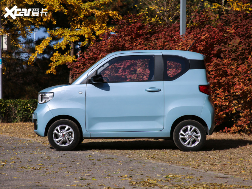 上汽通用五菱2020款全新電動車