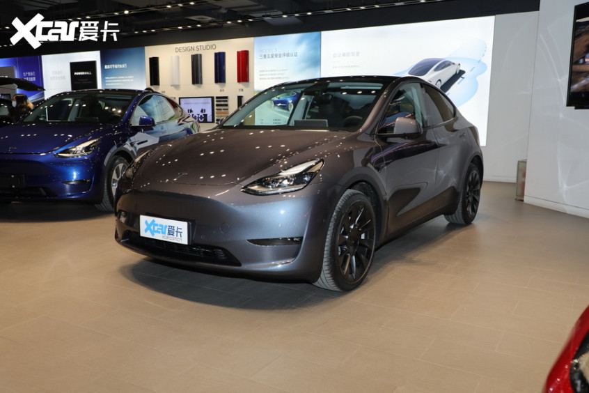 实拍Model Y