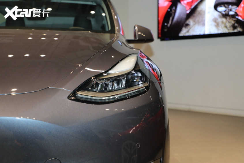 實拍Model Y