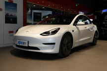 富有诚意的改款 实拍新款特斯拉Model 3