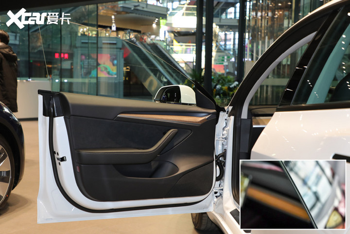 汽车看点资讯:富有诚意的改款实拍新款特斯拉model3_环球汽车迷