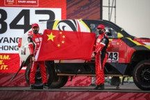 战旗之上亮刀锋 BJ40刀锋英雄版将于达喀尔赛闭幕日预售