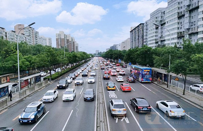 公安部：2020年全國新能源汽車保有量達492萬輛