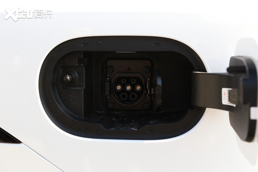 比亞迪汽車2021款秦PLUS
