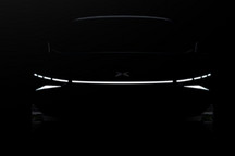 小鹏第三款量产车要来了，靠自动驾驶「暴打」特斯拉？