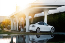 特斯拉参加中国充电联盟2021年度工作会议