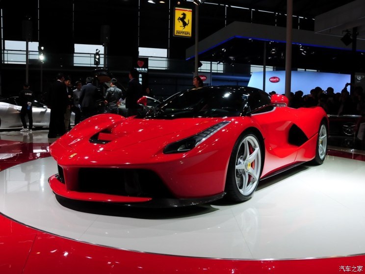 法拉利 LaFerrari 2014款 6.3L 標(biāo)準(zhǔn)版
