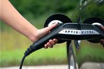 安波福：缺芯或致汽车行业Q4减产300万辆