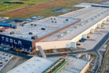 欧洲首家特斯拉工厂建成：马斯克举办跳舞机器人狂欢派对